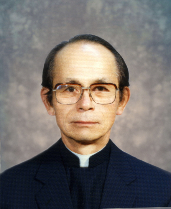 김태호 신부 사진