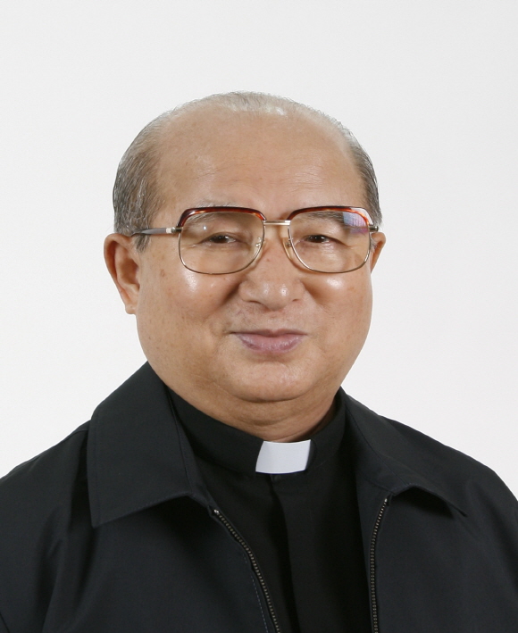 김남수 신부 사진