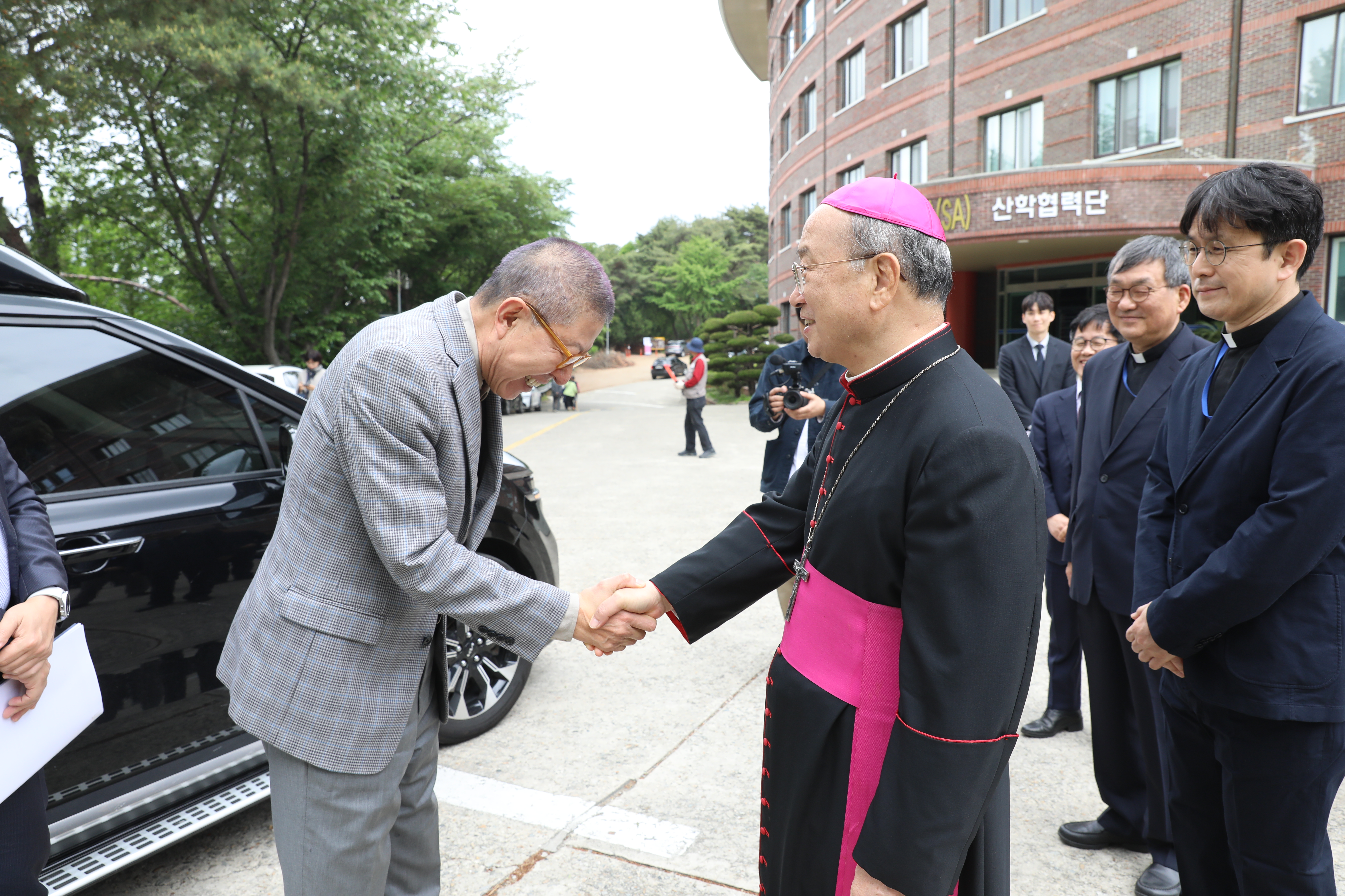 20260423부산가톨릭대학교하하캠퍼스교구장동정011.JPG
