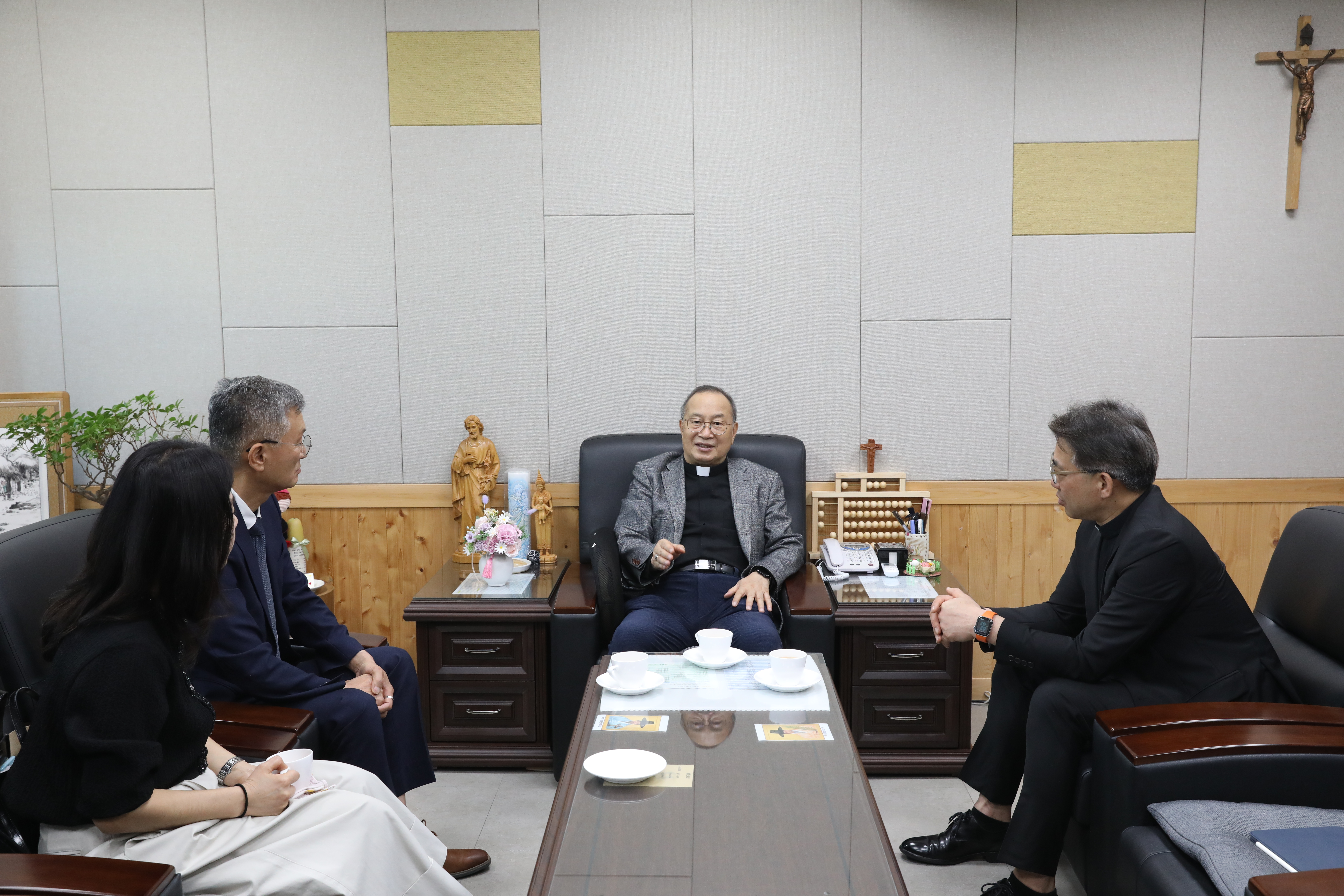 20260506부산ME협의회오륜대순교자성지기금전달002.JPG