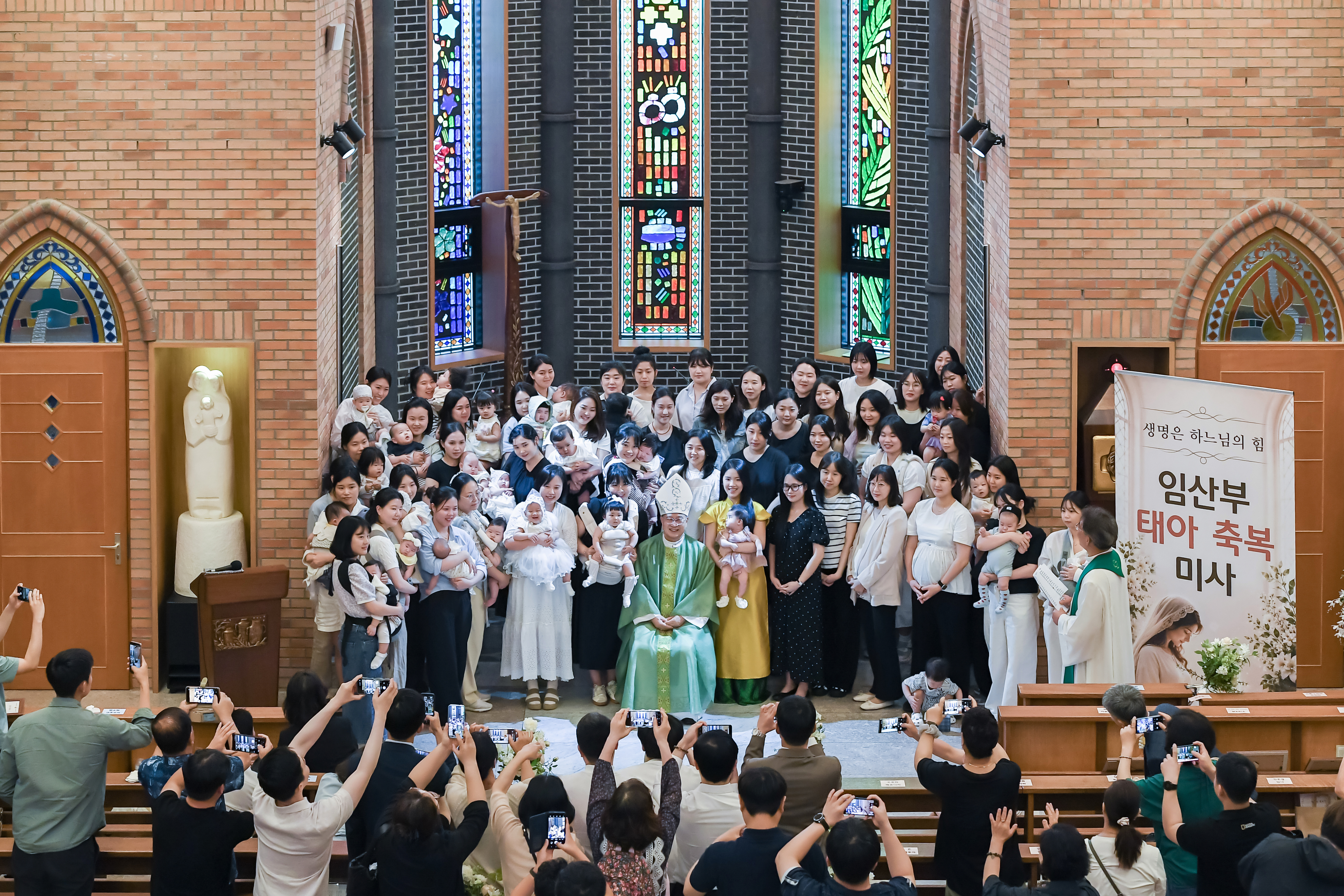 20260604가정사목국임산부태아축복미사002.jpg